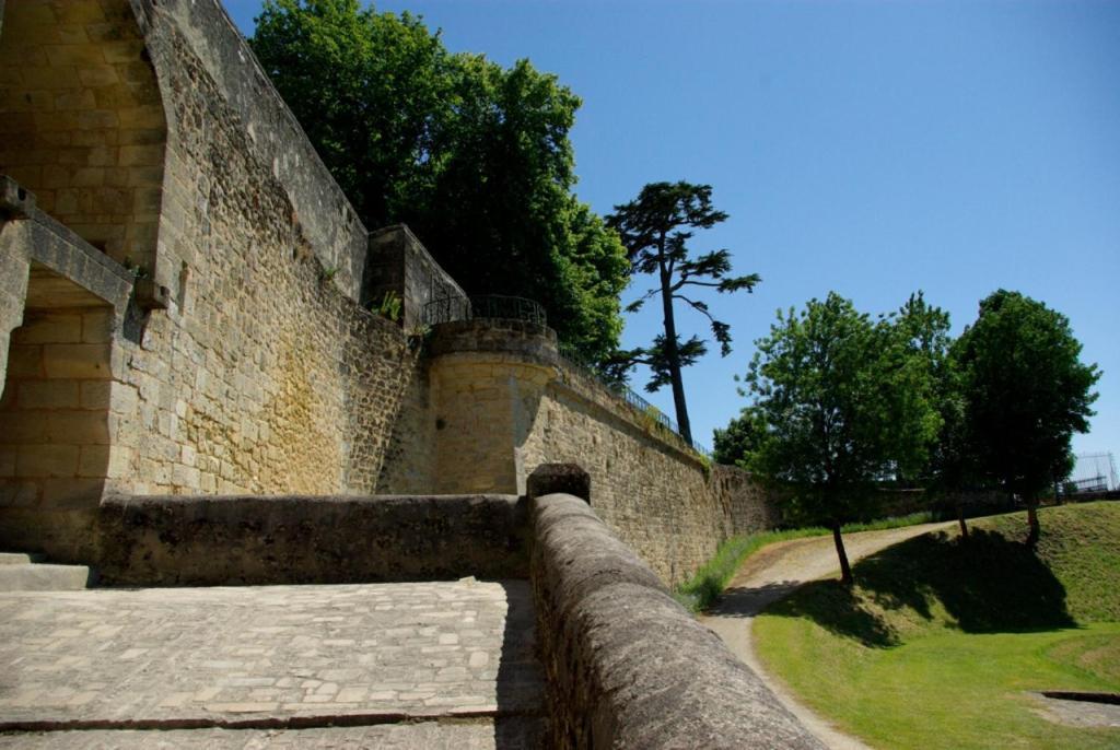 Le Carrelet De L'Estuaire , Jolie Maison Entiere A 9 Min De La Citadelle Saint-Seurin-de-Cursac Exterior foto